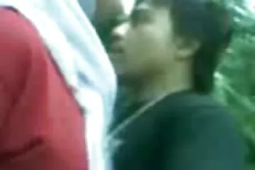 A karcsú unoka hazi porno videok nagypapát adott egy remek masszázs után.