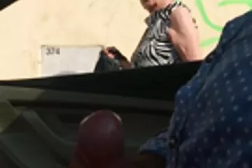 Az anyukák kicserélik a fiaikat, hogy megtudják, ki baszik jobban. pénzért szex indavideo