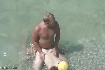 Kanos testvére teszi álmos nővére szopni kakas és pornó filmek magyarul baszd meg.