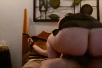 A karcsú unoka teljes porno filmek magyarul kitárta karcsú lábait a nagyapjának.